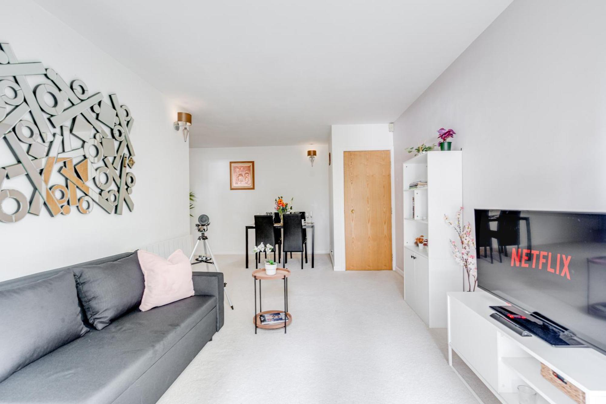 Apartment In Elephant & Castle With Parking 伦敦 外观 照片